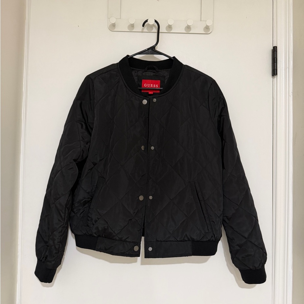 🔥🔥 NWT GUESS Black Quilted Jacket!! 🔥🔥